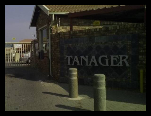 3 BEDROOM APARTMENT FOR SALE IN GLEN MARAIS